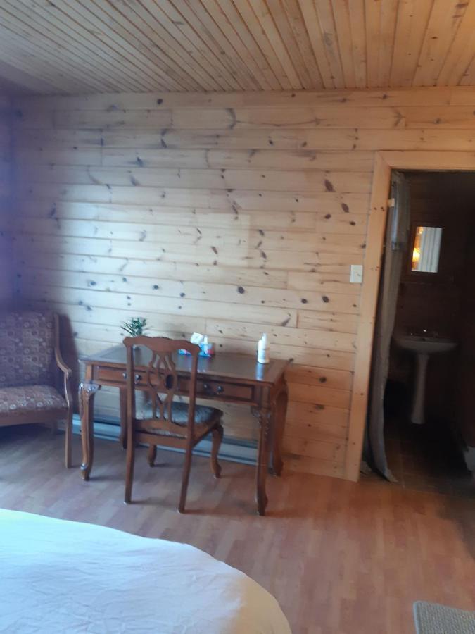 Auberge Ma Maison Sainte-Melanie Eksteriør bilde